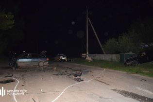 На Винниччине пьяный полицейский врезался в авто на встречной полосе: есть погибшая и раненые