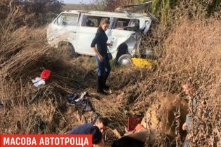 На Буковине столкнулись два автобуса: пострадали дети и беременная женщина