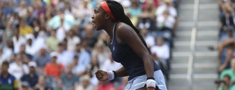 Американская теннисистка с невероятным рекордом выиграла первый турнир WTA, ей всего 15 лет