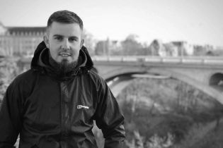 На Виннитчине футбольного фаната убило током на крыше вагона