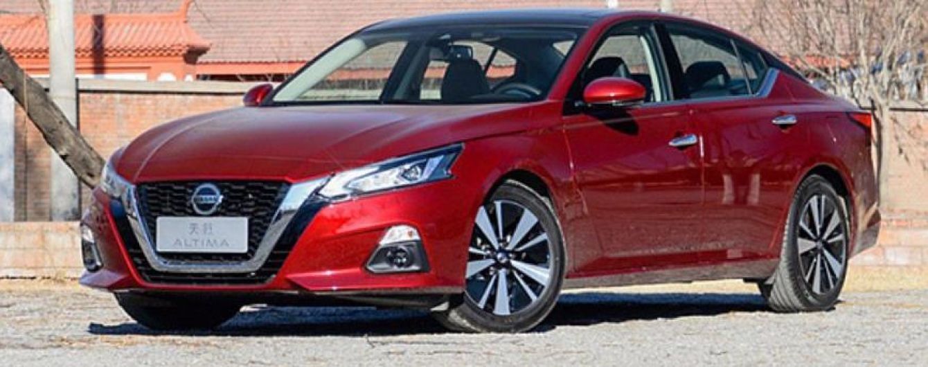 Nissan пустил в продажи обновленную Teana