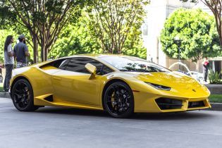 Австралийский подросток украл машину и врезался на ней в Lamborghini