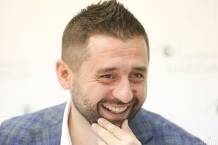 Арахамия заявил, что передал в СБУ доказательства подкупа участников акций против "капитуляции"