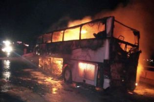 В Саудовской Аравии автобус с паломниками влетел в фуру. Погибли 35 человек