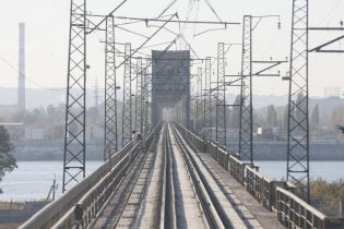 В "Слуге народа" заявили, что смогут запустить наземное метро на Троещину в конце 2020-го