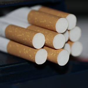 Международная табачная компания British American Tobacco приостановила работу фабрики в Украине