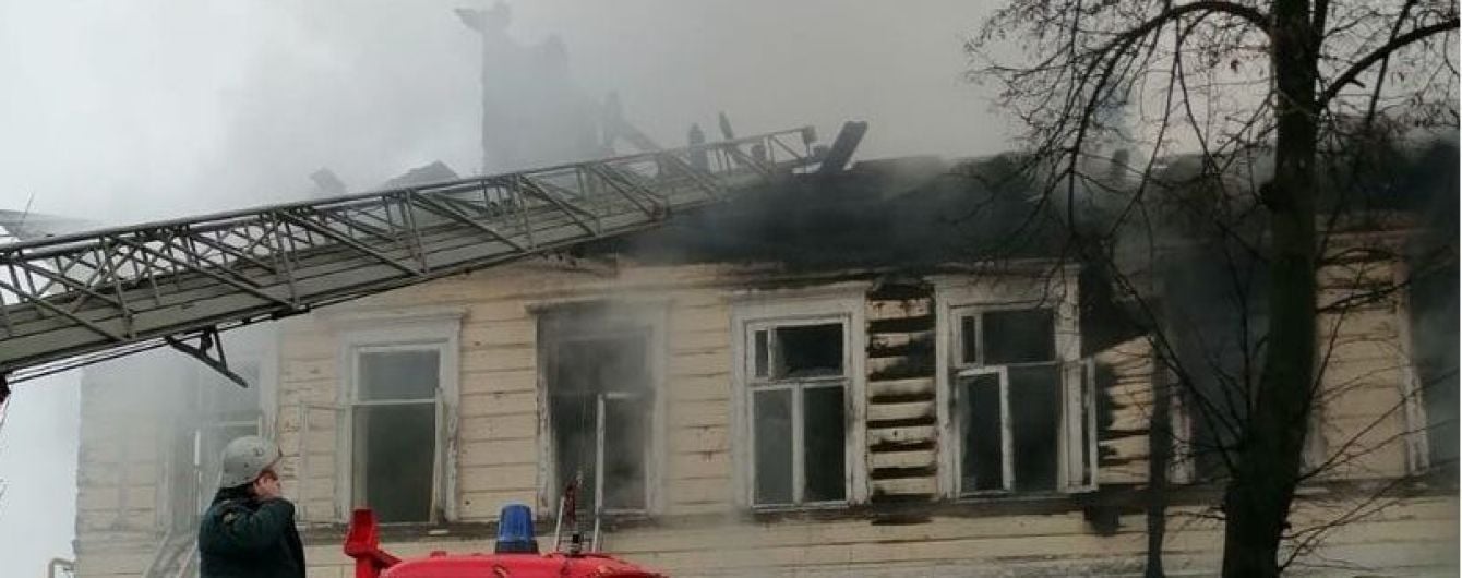 В российском Ростове пятеро детей сгорели заживо в квартире