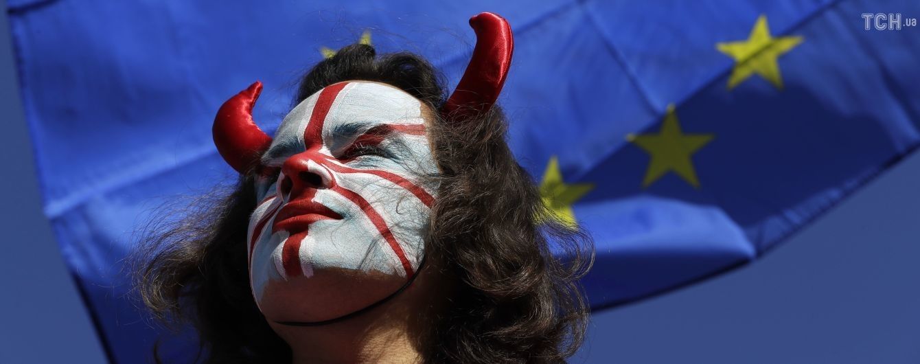Євросоюз дозволить відтермінувати Brexit, якщо Джонсон направить запит — The Guardian