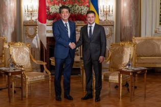 Зеленский в Японии. Президент просил о безвизовом режиме и поблагодарил за инвестиции