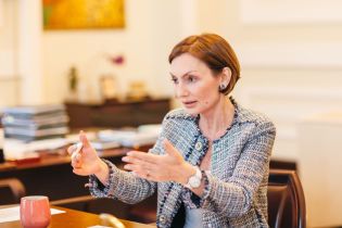 Критической необходимости в срочности новой программы с МВФ нет, деньги пока есть - Рожкова
