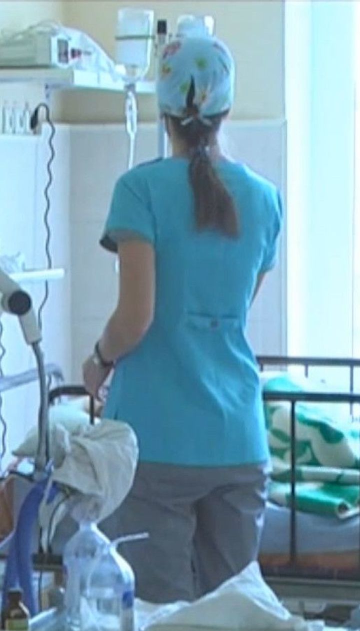 В Киеве ботулизмом заболел мужчина, который приобрел рыбу в обычном супермаркете