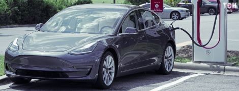 Электрокары Tesla значительно упали в цене