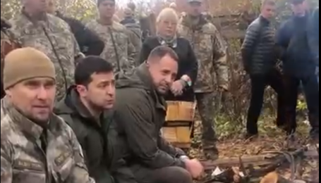 Зеленский приехал в Золотое, где на повышенных тонах пообщался с добровольцами