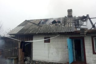 На Рівненщині у будинку згоріла живцем 5-річна дитина