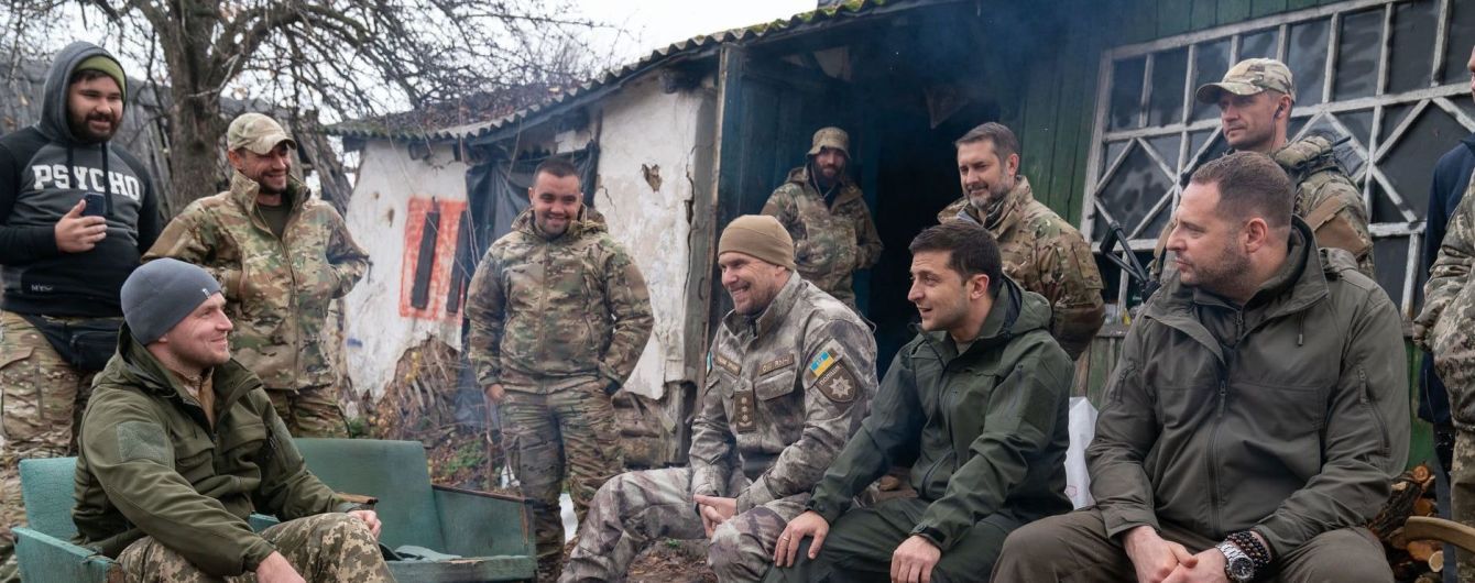 День добровольця: Зеленський привітав українських воїнів та закликав уряд створити Меморіал