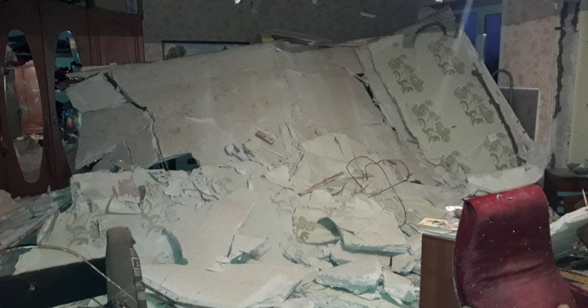 На Луганщине взрывом разрушило две квартиры