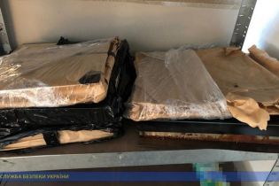 На Закарпатті чоловік намагався вивезти за кордон деталі військового гелікоптера