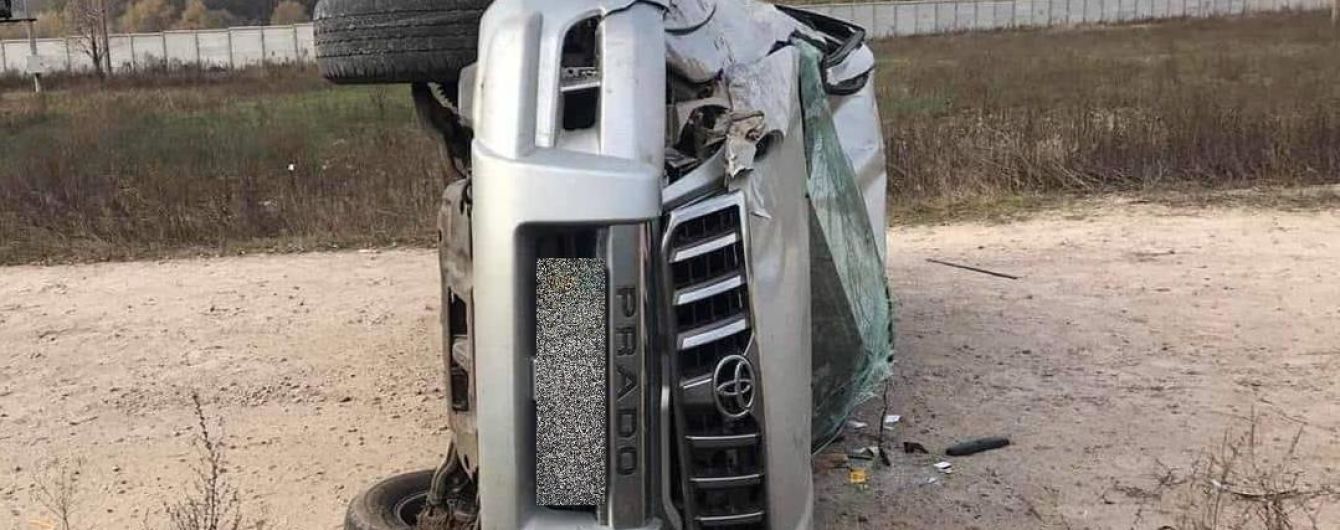 На Київщині підліток взяв батьківську Toyota Prado покатати друзів та загинув