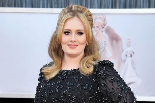 Певица Адель потрясла резким похудением на 20 килограмм