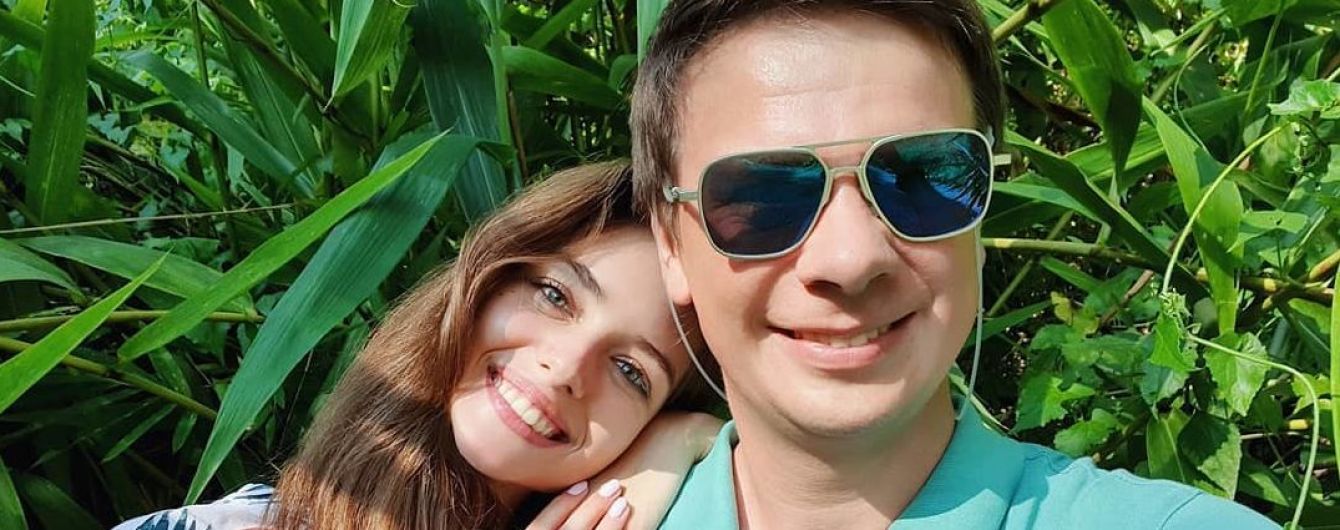 "Нереально повезло": Дмитрий Комаров поделился впечатлениями от приезда жены
