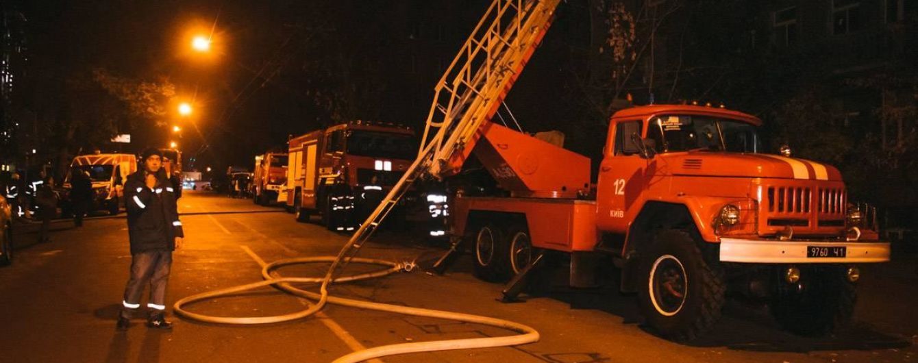 Велика пожежа у київській багатоповерхівці, новий ватажок "ІД". П'ять новин, які ви могли проспати