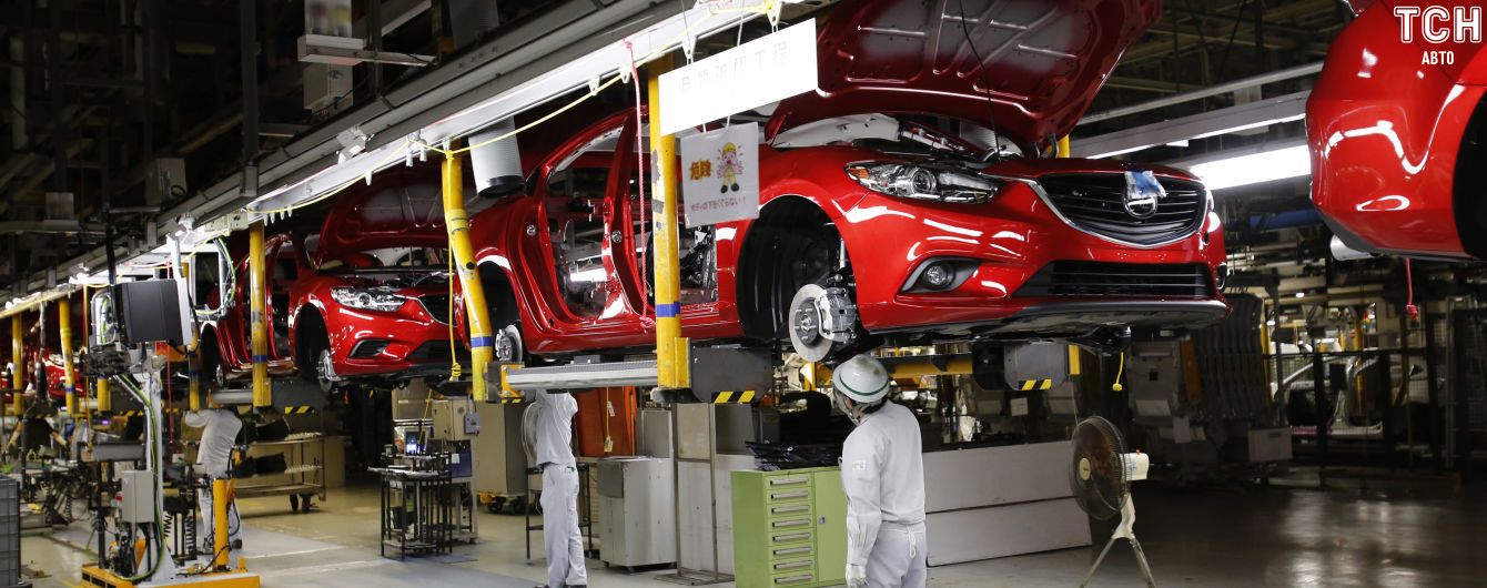 У Mazda катастрофічно впали продажі