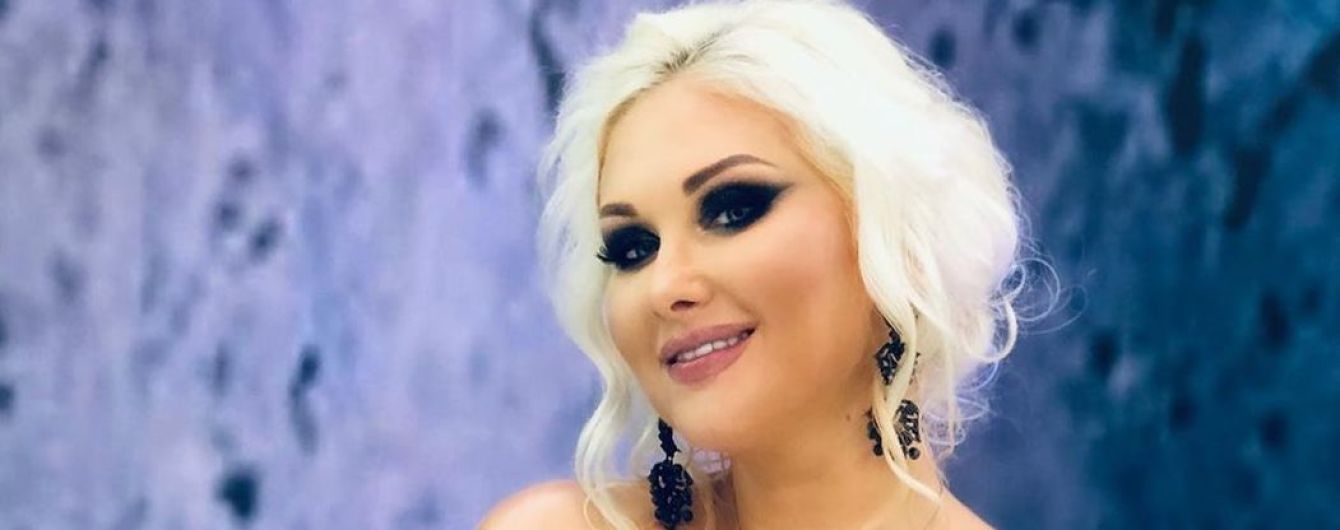 В вечернем платье с откровенным декольте: Екатерина Бужинская продемонстрировала эффектный образ