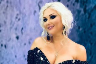В вечернем платье с откровенным декольте: Екатерина Бужинская продемонстрировала эффектный образ