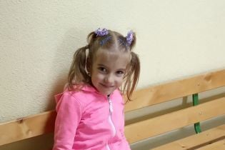 Подарите 5-летней Софийке шанс пойти своими ножками!