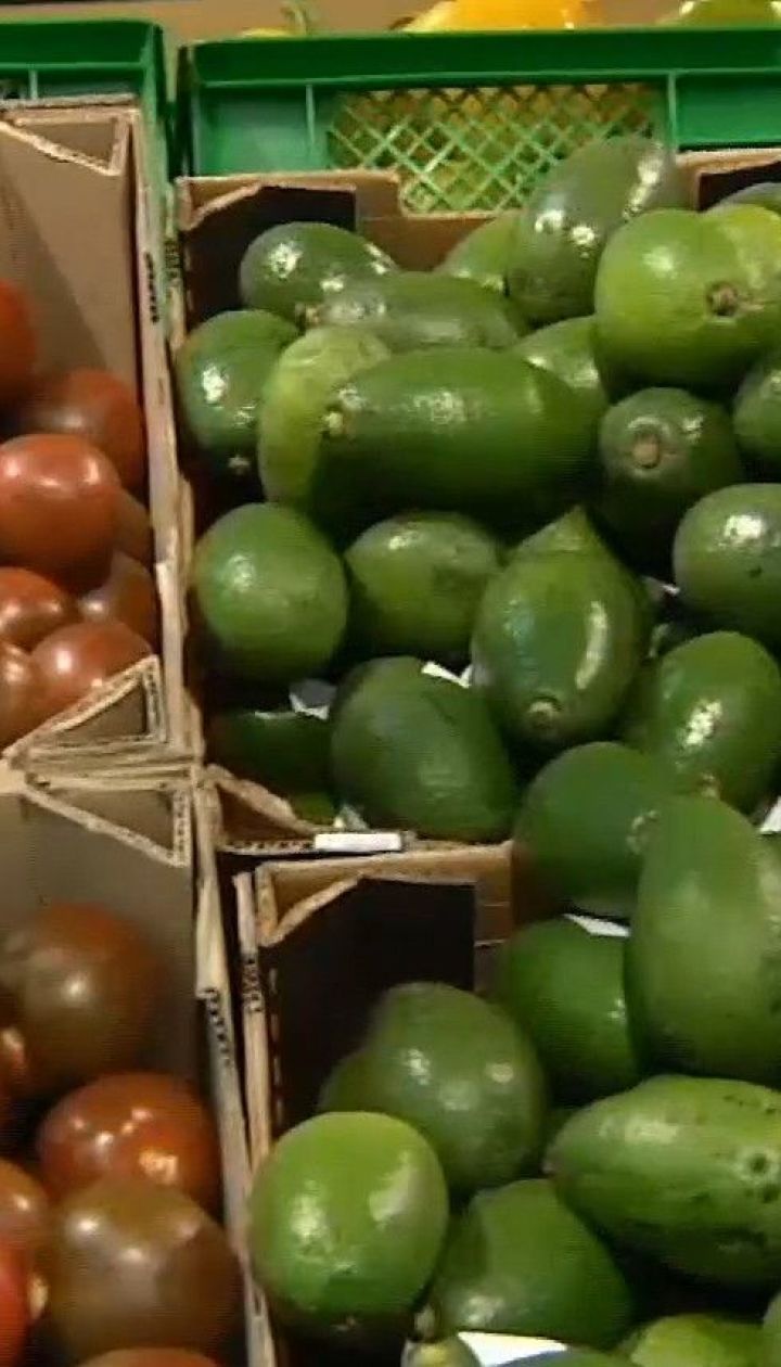 Почему в магазинах так много импортных продуктов