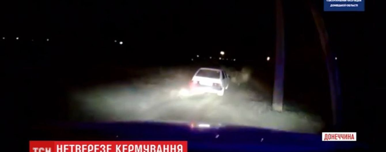 В Мариуполе копы ганялись за пьяным водителем без прав и с краденым товаром в багажнике