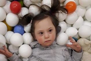 Батьки Марійки просять фінансової допомоги на лікування доньки