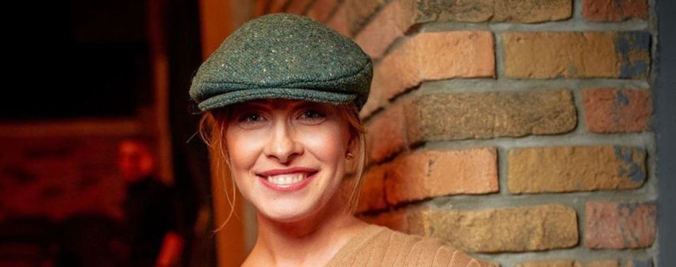 Елена Кравец вышла в свет с 16-летней дочерью