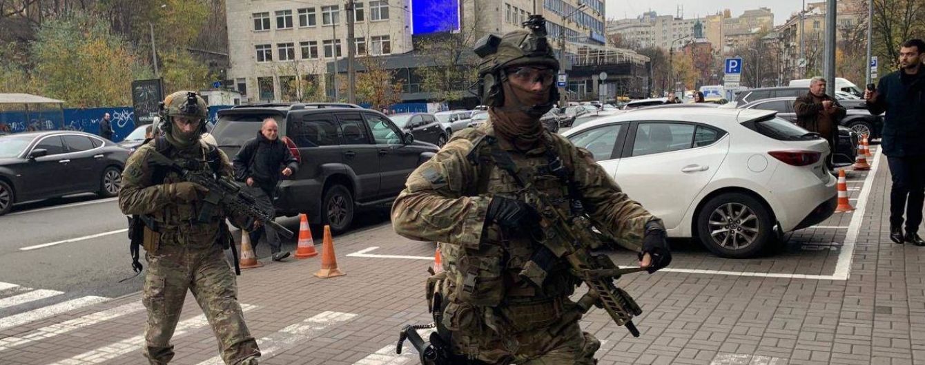 В СБУ розповіли про причини обшуків у столичному бізнес-центрі "Парус"