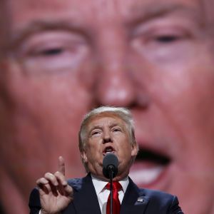 "Спасибо, не надо". Трамп резко отреагировал на предложение Ирана вести переговоры