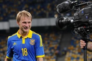 Безус получил вызов в сборную Украины на заключительные матчи года