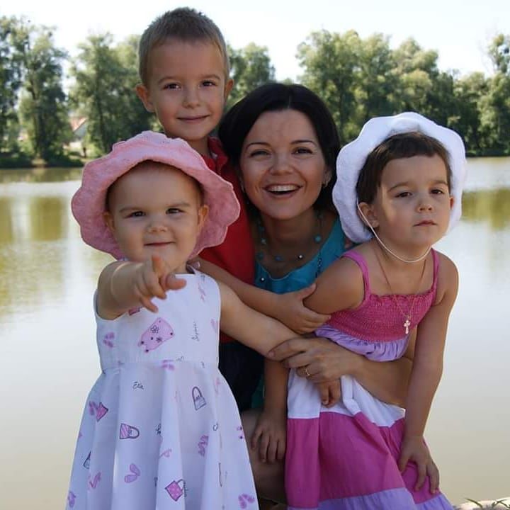 Марічка Падалко з родиною_4