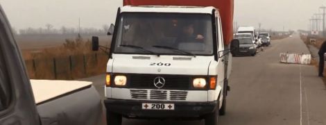 Донецкие боевики отдали украинским военным тело загадочно умершего мужчины