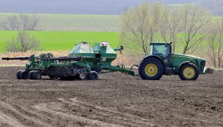 Як продаватимуть землю в Україні: відповіді на головні запитання про відкриття ринку землі