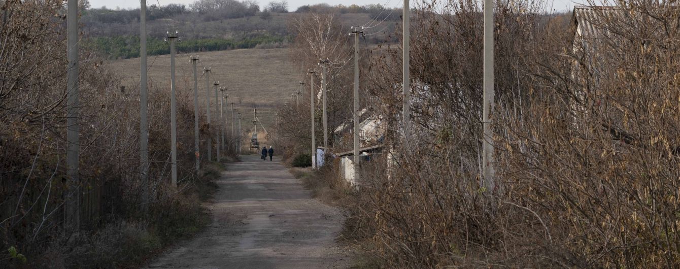 Красный Крест отправил в ОРДЛО фуру гуманитарки с лекарствами