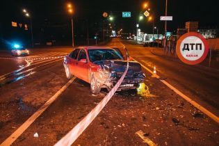 Пьяная компания устроила аварию в Киеве и пыталась сбежать
