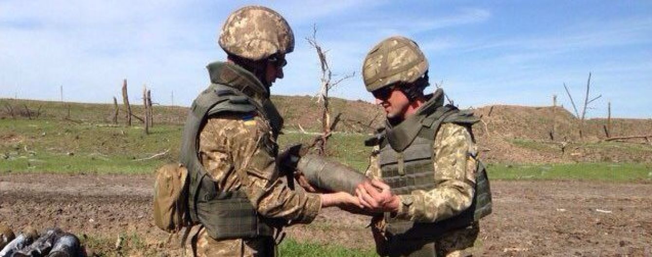В Балаклее начались взрывы на территории военных складов