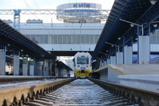 "Укрзализныцю" передают под руководство Deutsche Bahn. В Мининфраструктуры прокомментировали меморандум