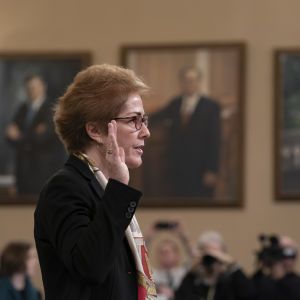 Експослиня США Йованович напише книгу про роботу в Україні