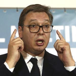 Президент Сербии попал в больницу