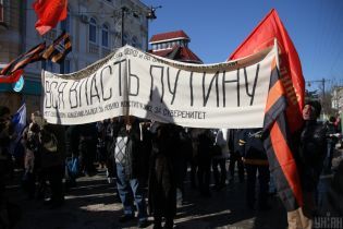В аннексированном Крыму удерживают свыше 110 политзаключенных - представитель президента