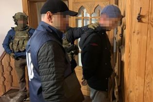 На Донетчине на взятке в 50 тысяч гривен задержали двух полицейских
