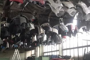 На Закарпатті викрито величезний склад контрабандних автозапчастин