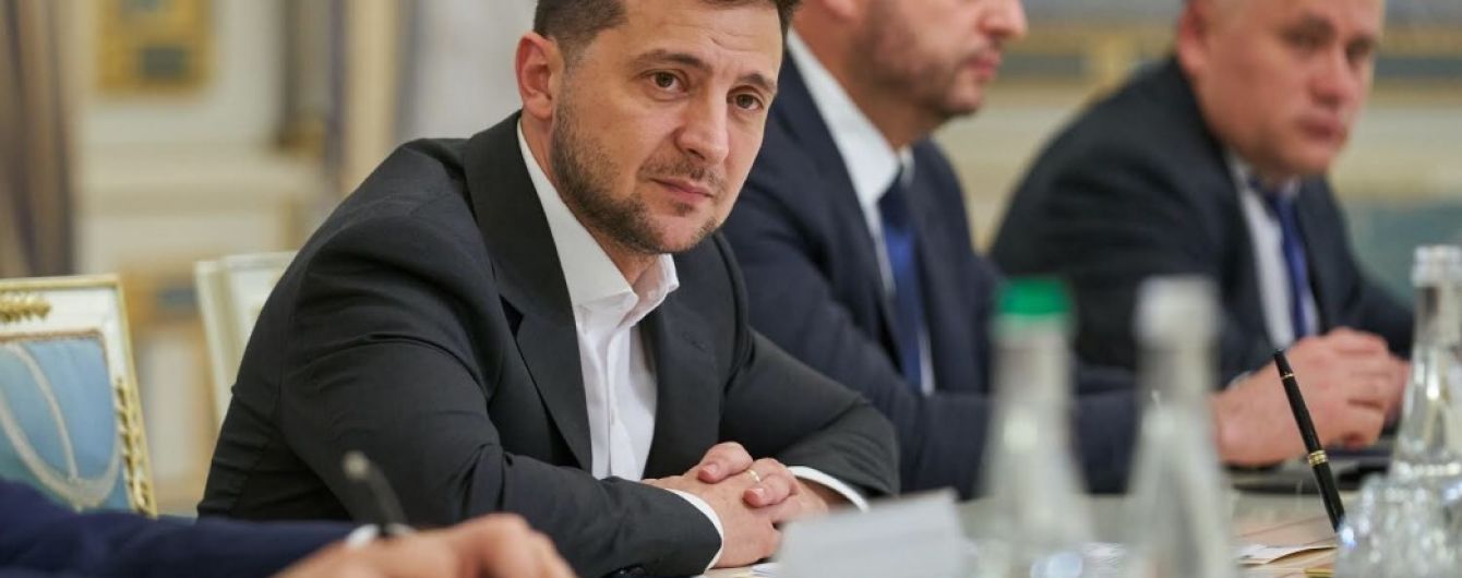 Зеленский заменил Лутковскую в Трехсторонней контактной группе