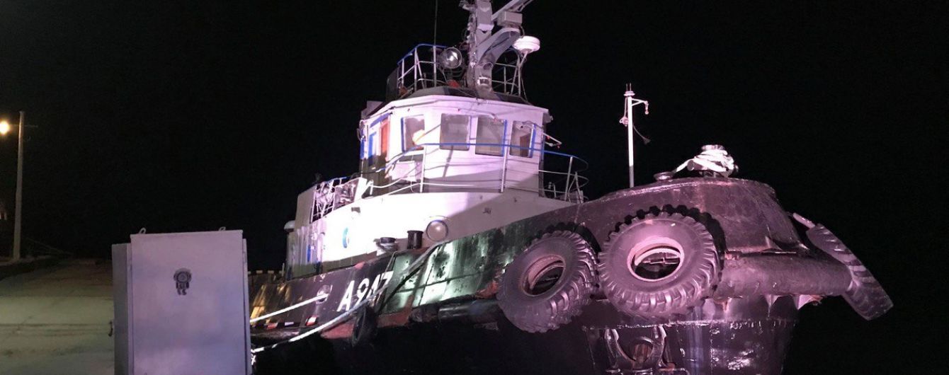 Зеленський зустрів повернуті Росією кораблі, спроба пограбування патріарха Варфоломія. П'ять новин, які ви могли проспати